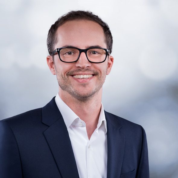 Porträt von Hannes Hofmann, Gründer von Nova Bandeira und Experte für Vertrieb und Markteintritt in Brasilien